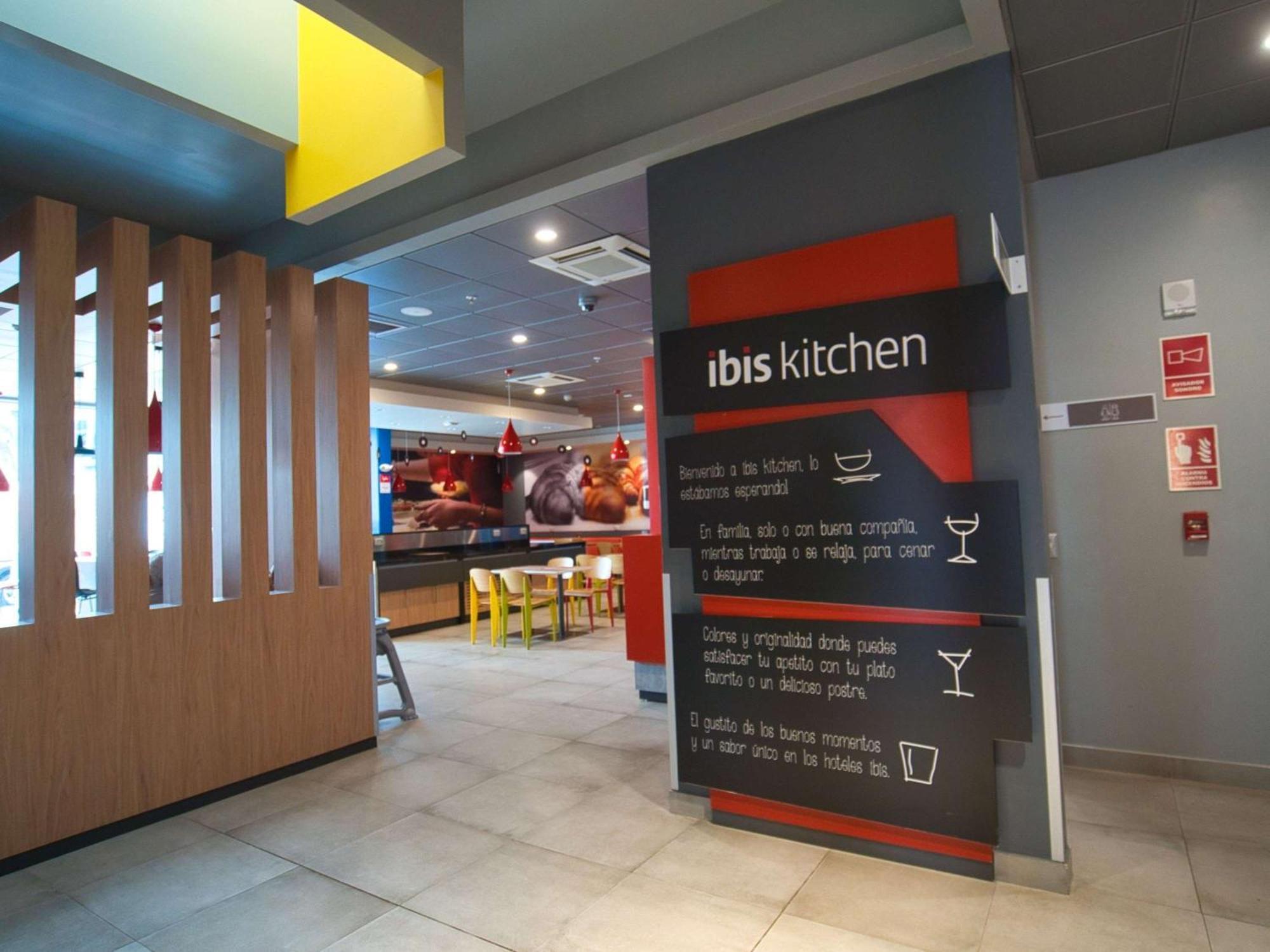 Ibis 4*
