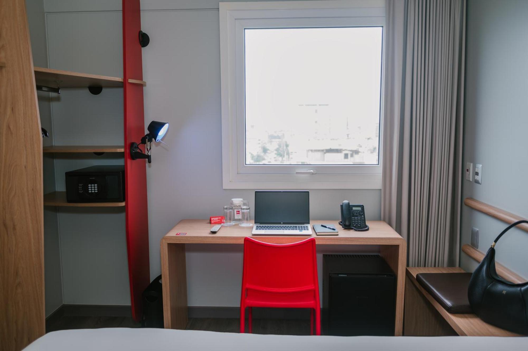 Ibis Hotel 4*